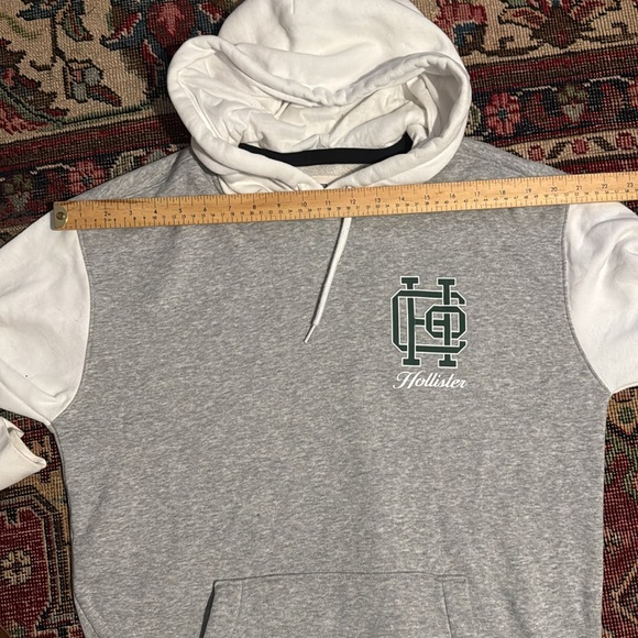 Hollister Gray and White Hoodie with Green Graphic - Picture 8 of 9